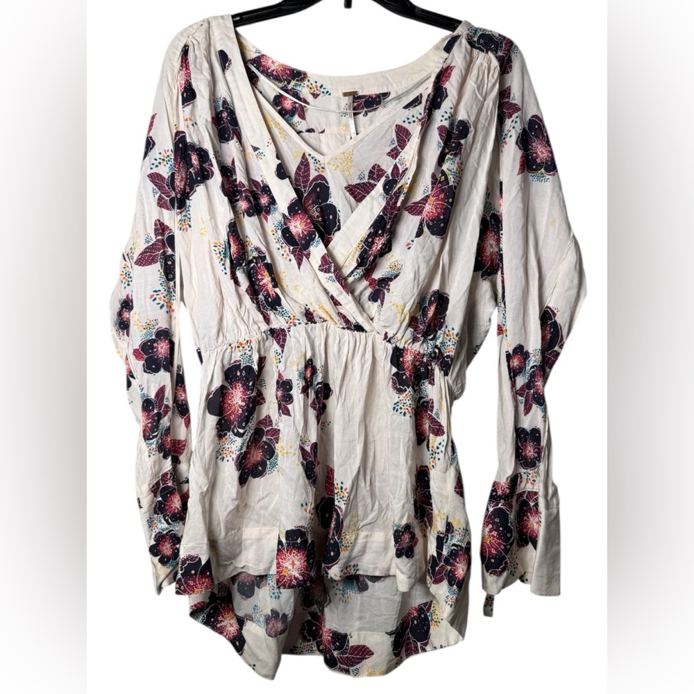 Free People Women’s Tuscan Dreams Tunic Floral Tie Sleeve V-Neck Top